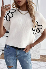 Load image into Gallery viewer, White Flower Embroidery Sweater Tee