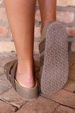 Load image into Gallery viewer, Brown Braided Detail Criss Cross Platform Sandals