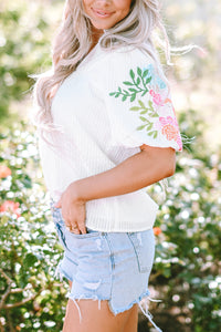 Secret Garden Embroidered Puff Sleeve Blouse