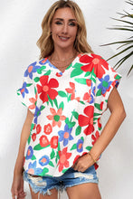 Load image into Gallery viewer, Flower Print V Neck Top
