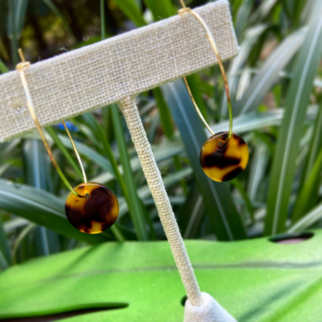 Tortoise Shell Disc on Gold Hoops