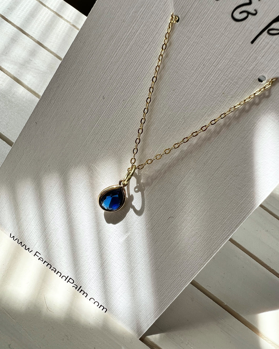 Sara Necklace in Deep Sea